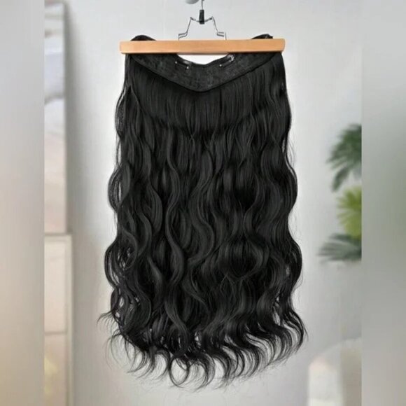 U Shaped Black Wavy One Piece Thick Clip in Hair Extension Piece 22 In long - Picture 5 of 5